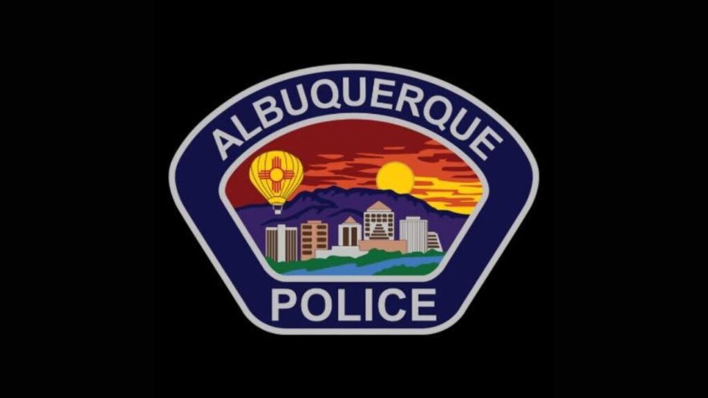 Detectives investigan como homicidio la muerte de un hombre abandonado en un hospital de Albuquerque