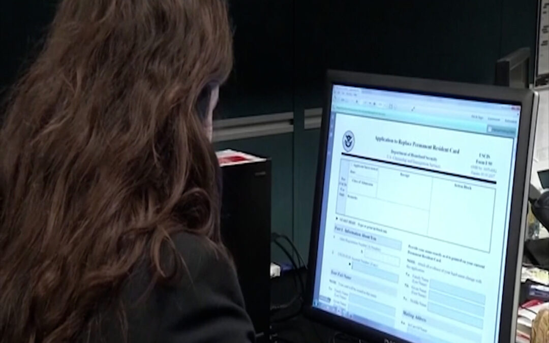 USCIS reapertura casos cerrados administrativamente