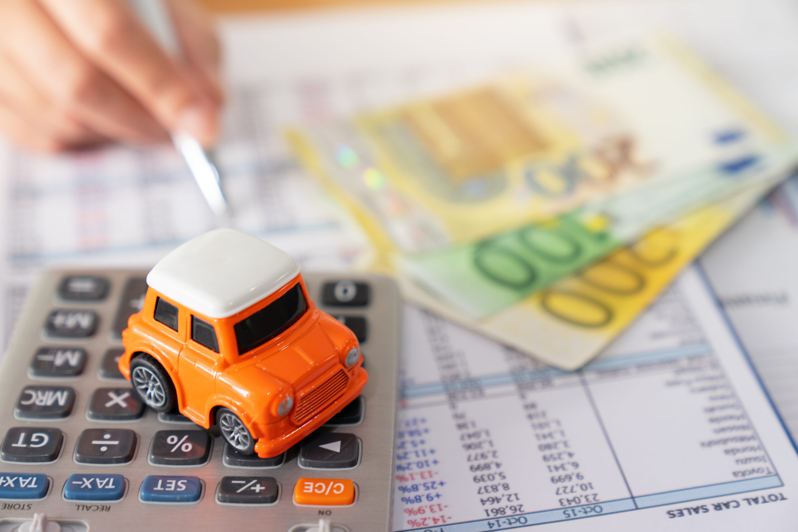 Seguros Automotrices en Colorado: Una Carga Costosa para los Conductores