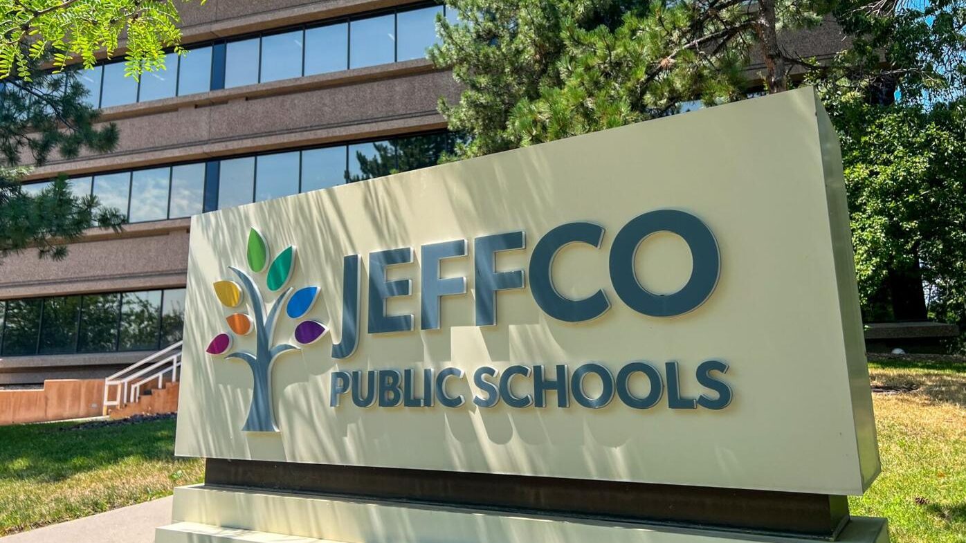 Jeffco Public Schools: Nuevos Miembros del Consejo Prometen Transparencia y Seguridad Escolar - Noticias Notivalle