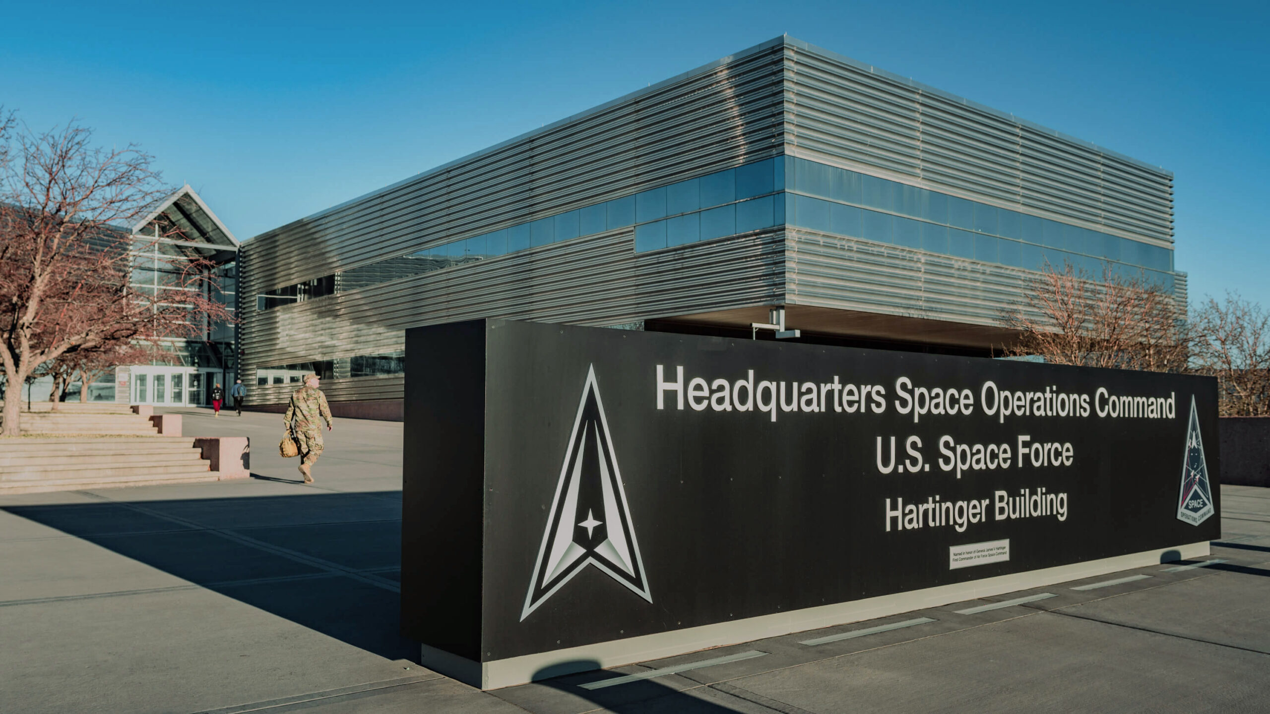 Nueva Coalición Aeroespacial en Colorado Busca Proteger el Futuro del Comando Espacial
