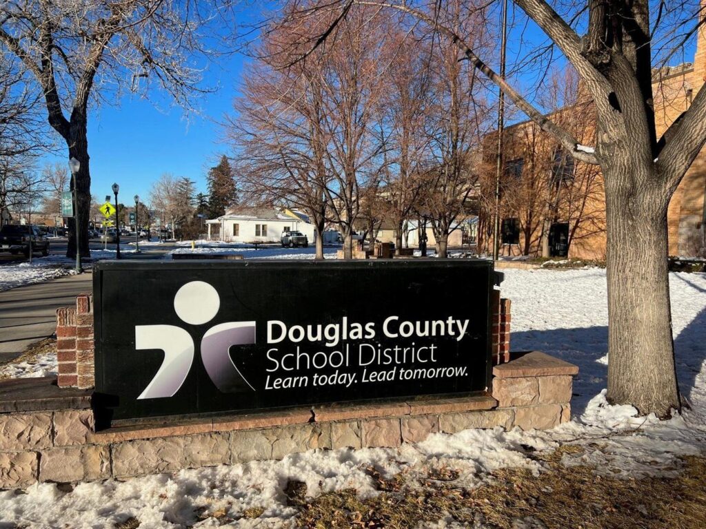 Douglas County Aprueba Enmienda 13 Para Tierra De Escuela Charter En Sterling Ranch - Noticias Notivalle