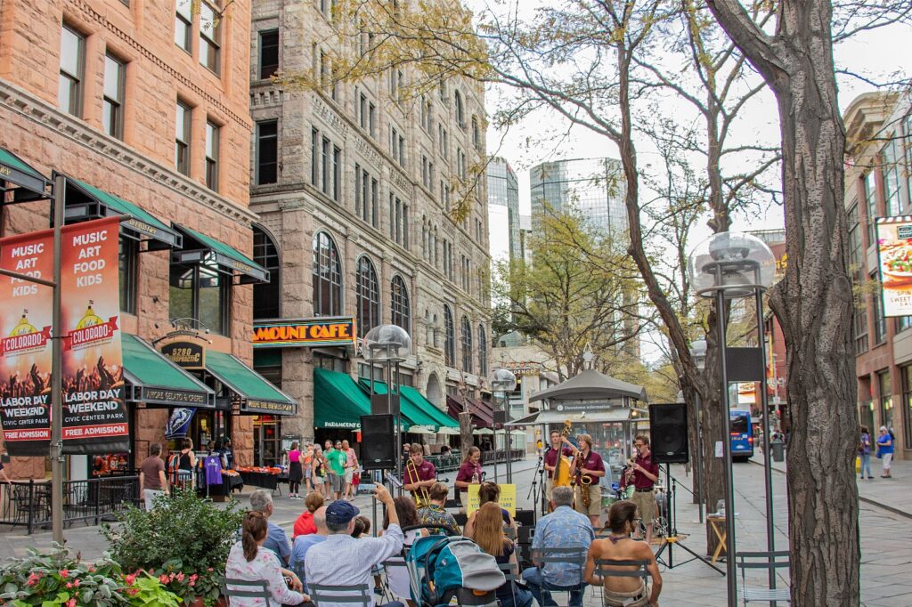 Denver impulsa $166 millones en nuevos proyectos para transformar el centro de la ciudad