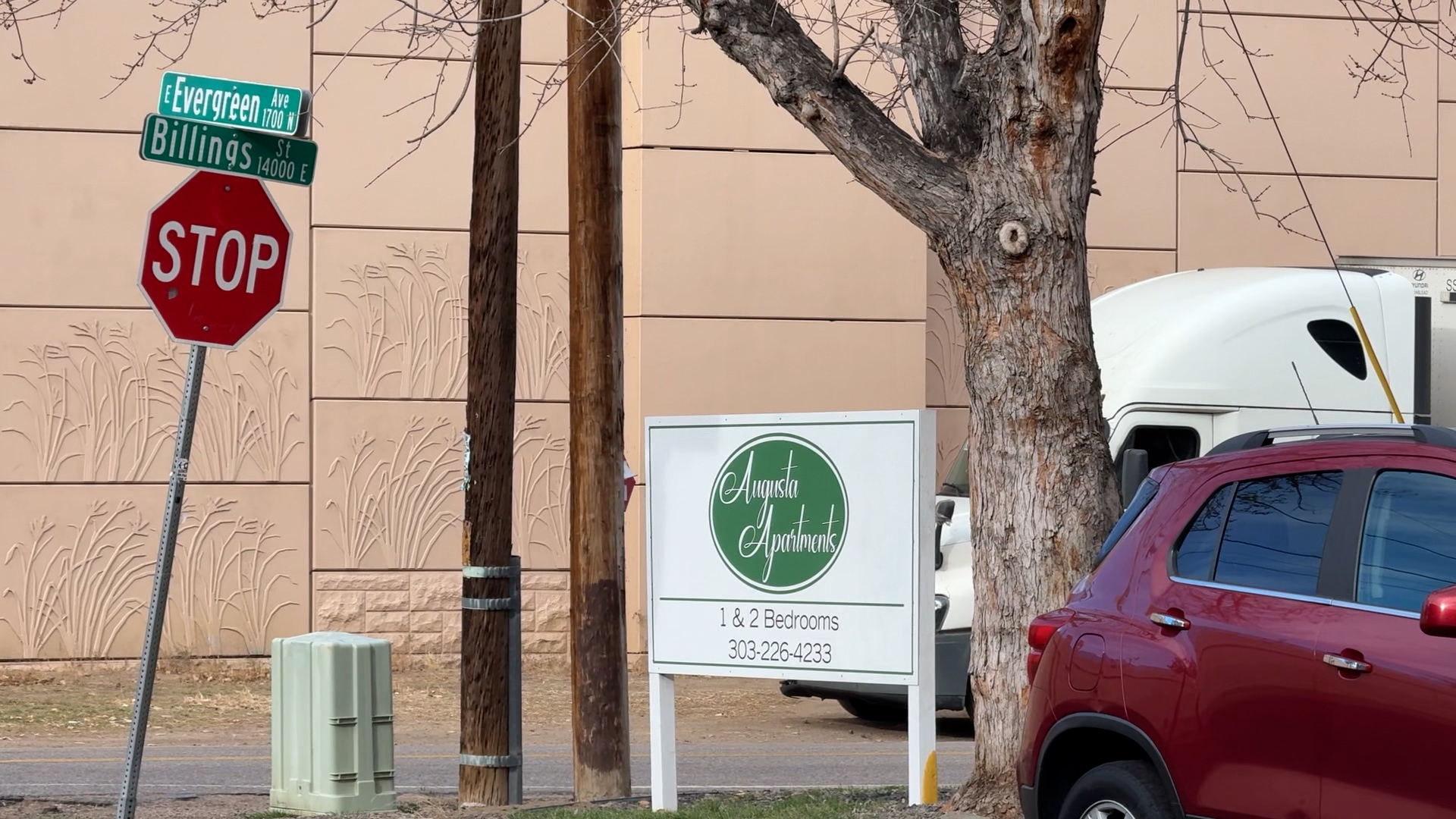 Tiroteo en Aurora: Tragedia de Nochebuena Deja Dos Fallecidos en Augusta Apartments