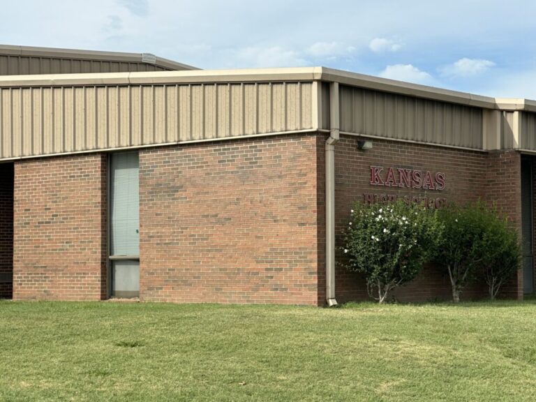 Distrito escolar de Kansas adelanta vacaciones por aumento de enfermedades