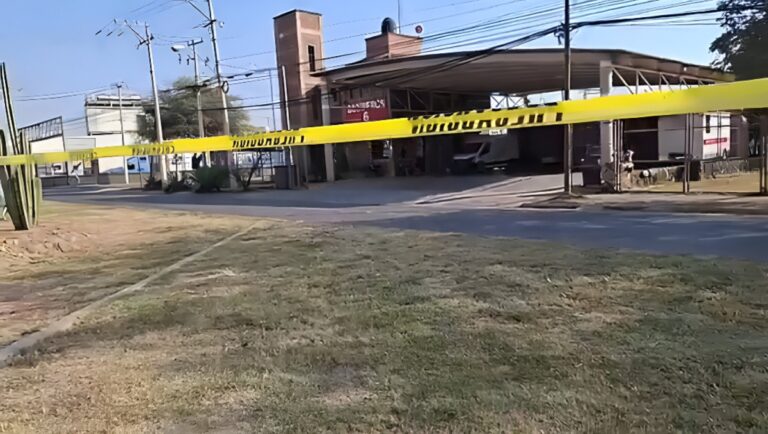 Misil Mortero Abandonado Frente a Estación de Bomberos en León: Protocolo de Seguridad Activado
