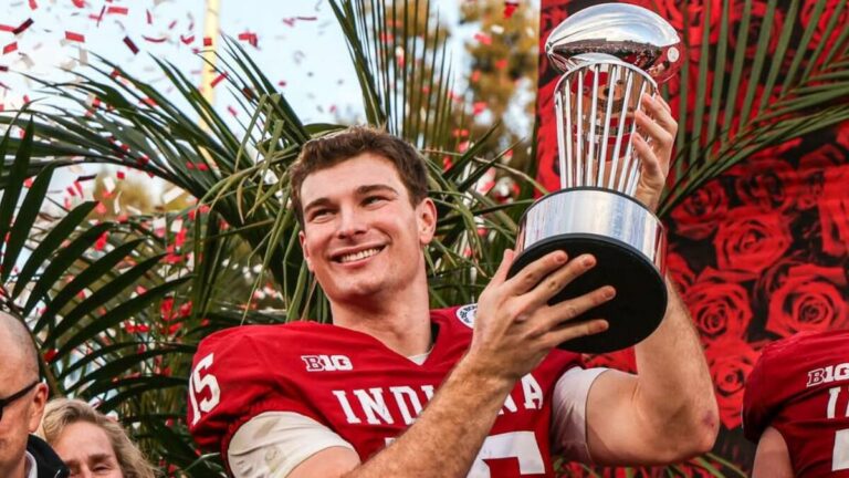 Fernando Mendoza: El Prometedor QB que Aspira a Unirse a Las Vegas Raiders en el Draft 2023