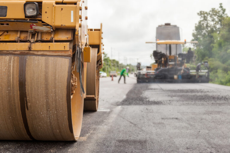 Obras de reemplazo de tuberías impactarán a negocios en Edgewater durante más de un año