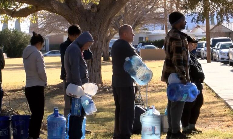 Emergencia en El Paso: Más de 100 mil residentes sin agua tras ruptura de tubería