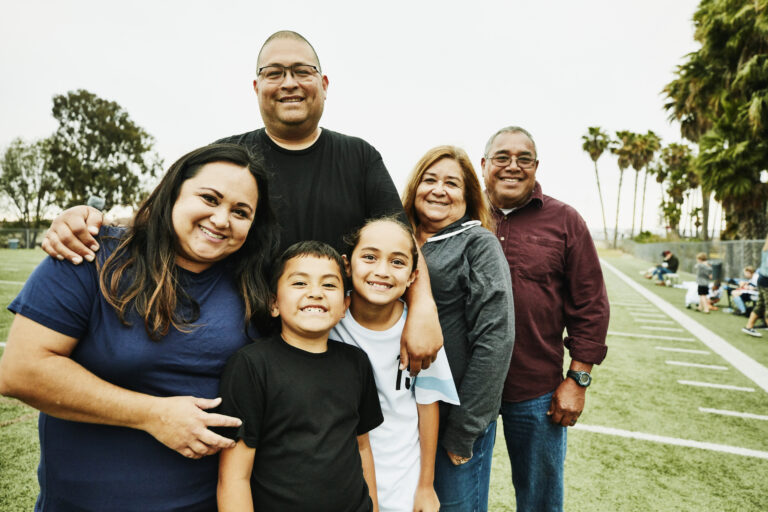 Colorado se ubica entre los mejores estados para criar una familia en 2026, pese a retos en educación y seguridad