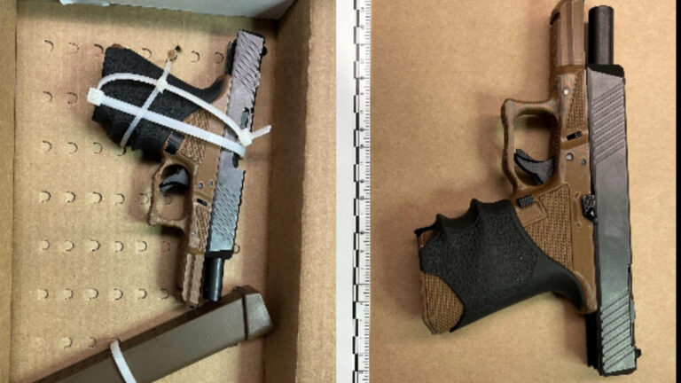 Policía arresta a joven de 19 años armado y con drogas en Commerce City