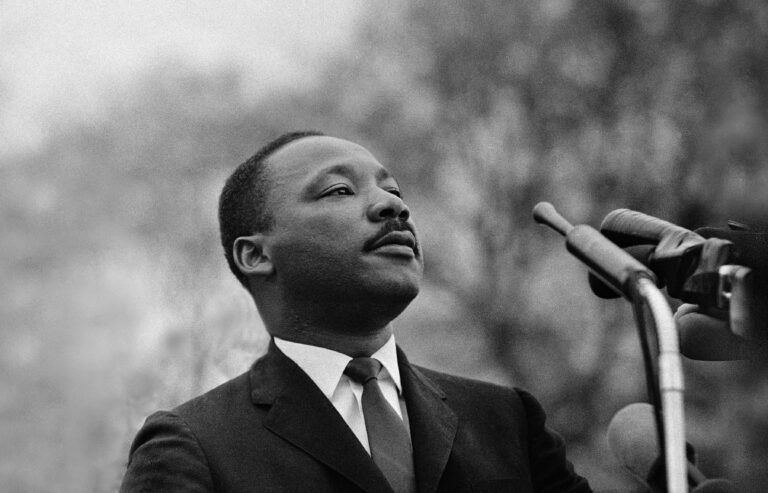 Qué abre y qué cierra este lunes en Estados Unidos durante el feriado federal de Martin Luther King
