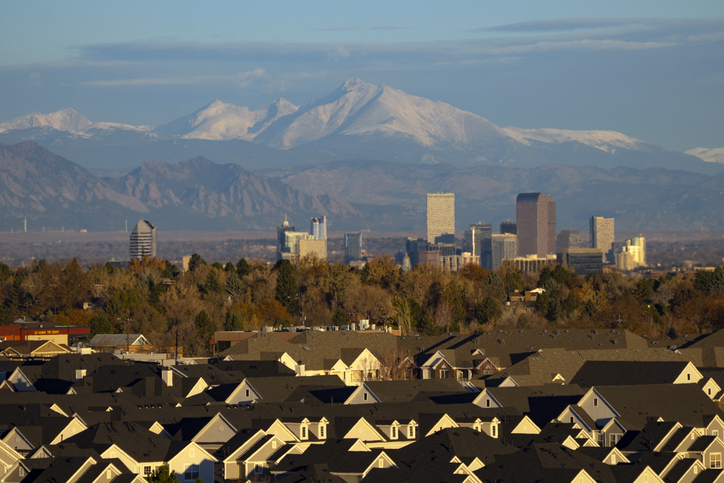 Población en Colorado se desacelera por caída de la inmigración y altos costos de vivienda