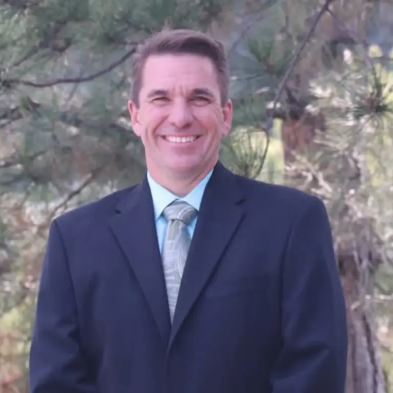 Renuncia superintendente de Cherry Creek tras denuncias de ambiente laboral tóxico