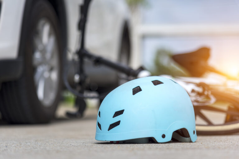Hombre muere tras ser hallado inconsciente en ciclovía de Breckenridge