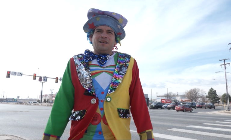 Payaso Yupi: el artista venezolano que conquista las calles con sonrisas