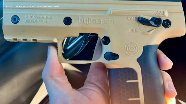 Armas falsas, consecuencias reales: del juego estudiantil hasta una parada de tránsito