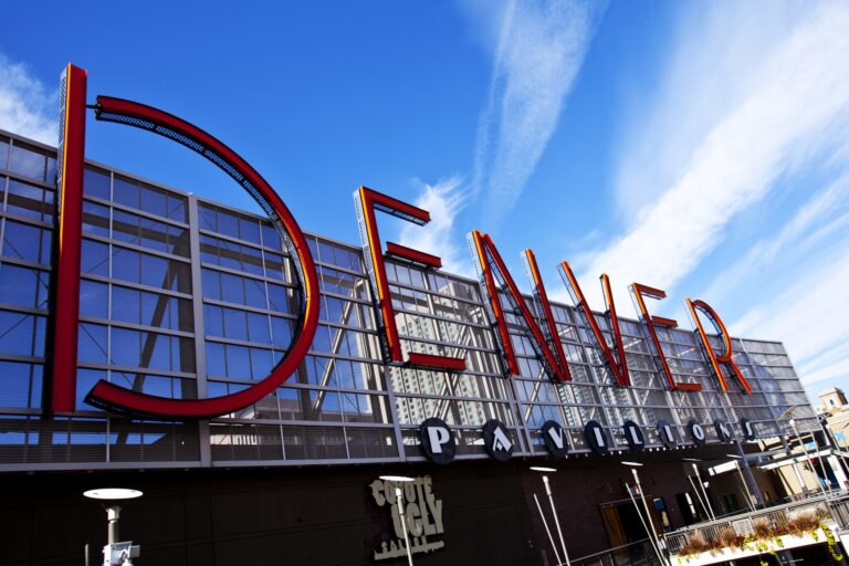 Denver busca equipo de élite para transformar el centro comercial Denver Pavilions