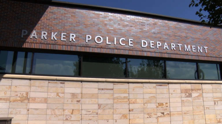 Ex sargento del Departamento de Policía de Parker bajo investigación