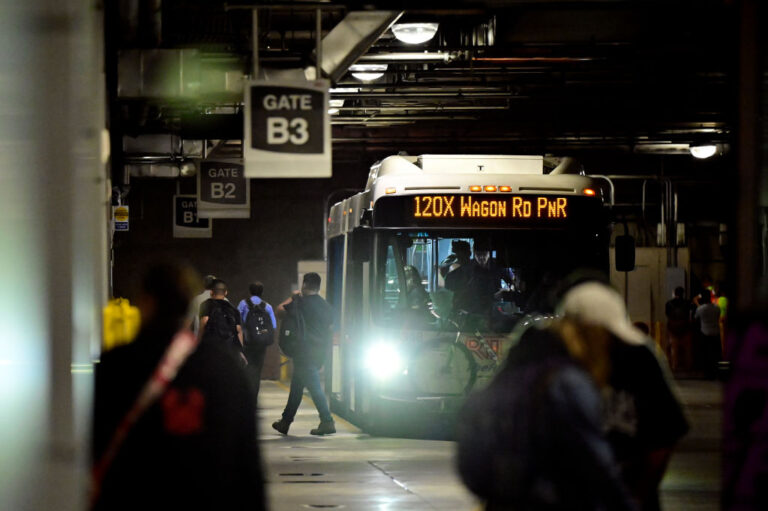 Denver reúne a líderes del sector transporte para discutir inversión y crecimiento urbano