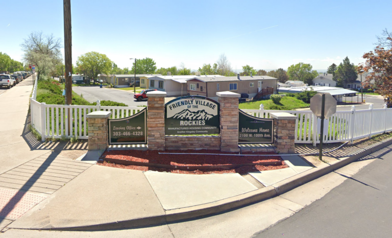 Colorado busca endurecer reglas sobre agua en parques de casas móviles