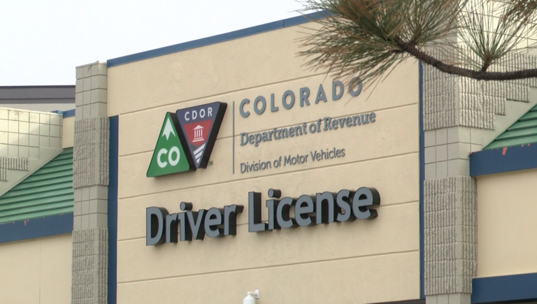 Denver entre las ciudades con los peores DMVs del país, según estudio