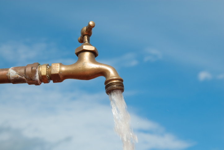Agencias de Colorado ofrecen ayuda e incentivos para ahorrar agua en jardines