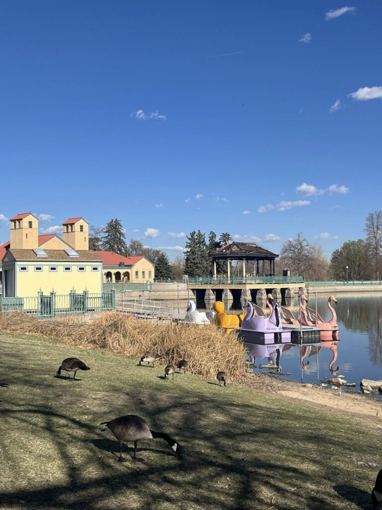 El emblemático quiosco de conciertos del City Park en Denver arrasado por incendio