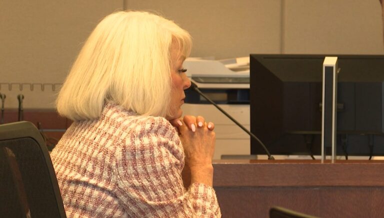 Corte de Apelaciones de Colorado confirma condena de Tina Peters y ordena nueva sentencia