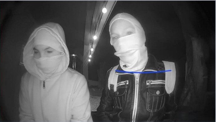 Buscan identificar sospechosos por vandalismo en Weld County