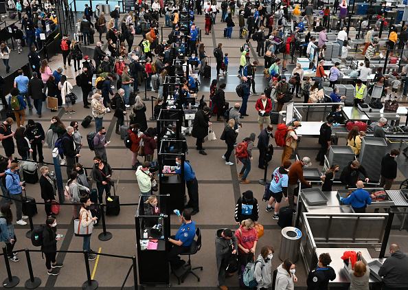 Revelan motivo que provocó el apagón masivo en el Aeropuerto Internacional de Denver
