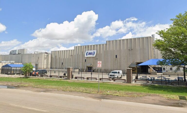 Trabajadores de JBS en Greeley aprueban nuevo contrato tras histórica huelga