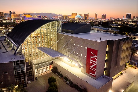 Violencia Sexual en UNLV: Sospechoso Prófugo en Las Vegas Activa Alerta Policial