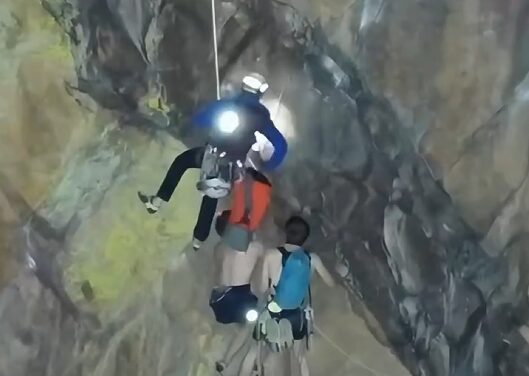 Rescatan a tres escaladores atrapados durante la noche en Eldorado Canyon