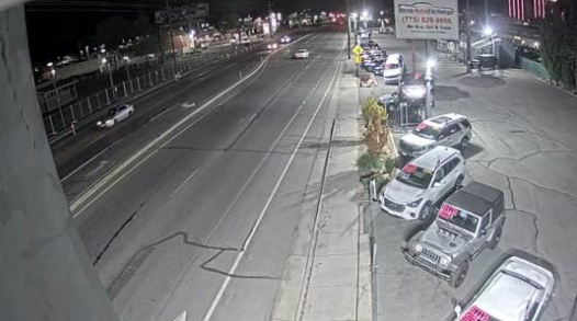 Accidente Fatal en Reno: Búsqueda del Conductor Fugitivo en Kietzke Lane