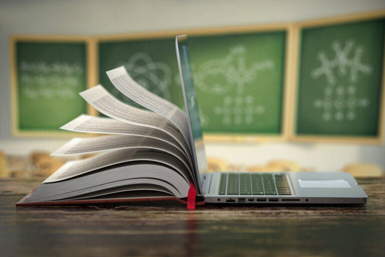 Fondos Universitarios en California Impulsan el Acceso a la Educación Superior