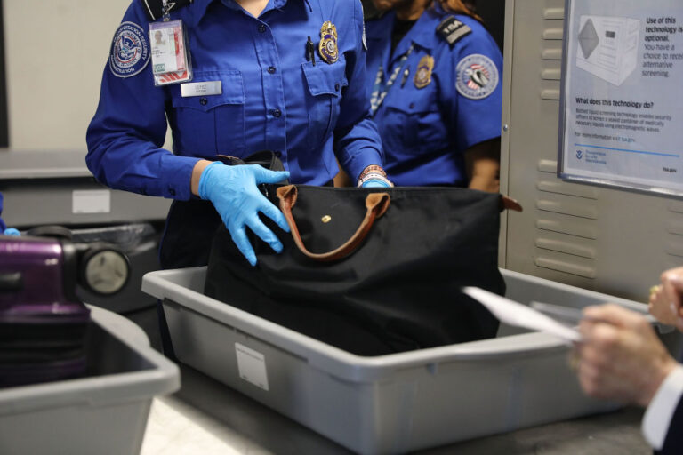TSA ofrecerá descuento en membresía PreCheck para viajeros jóvenes durante mayo de 2026